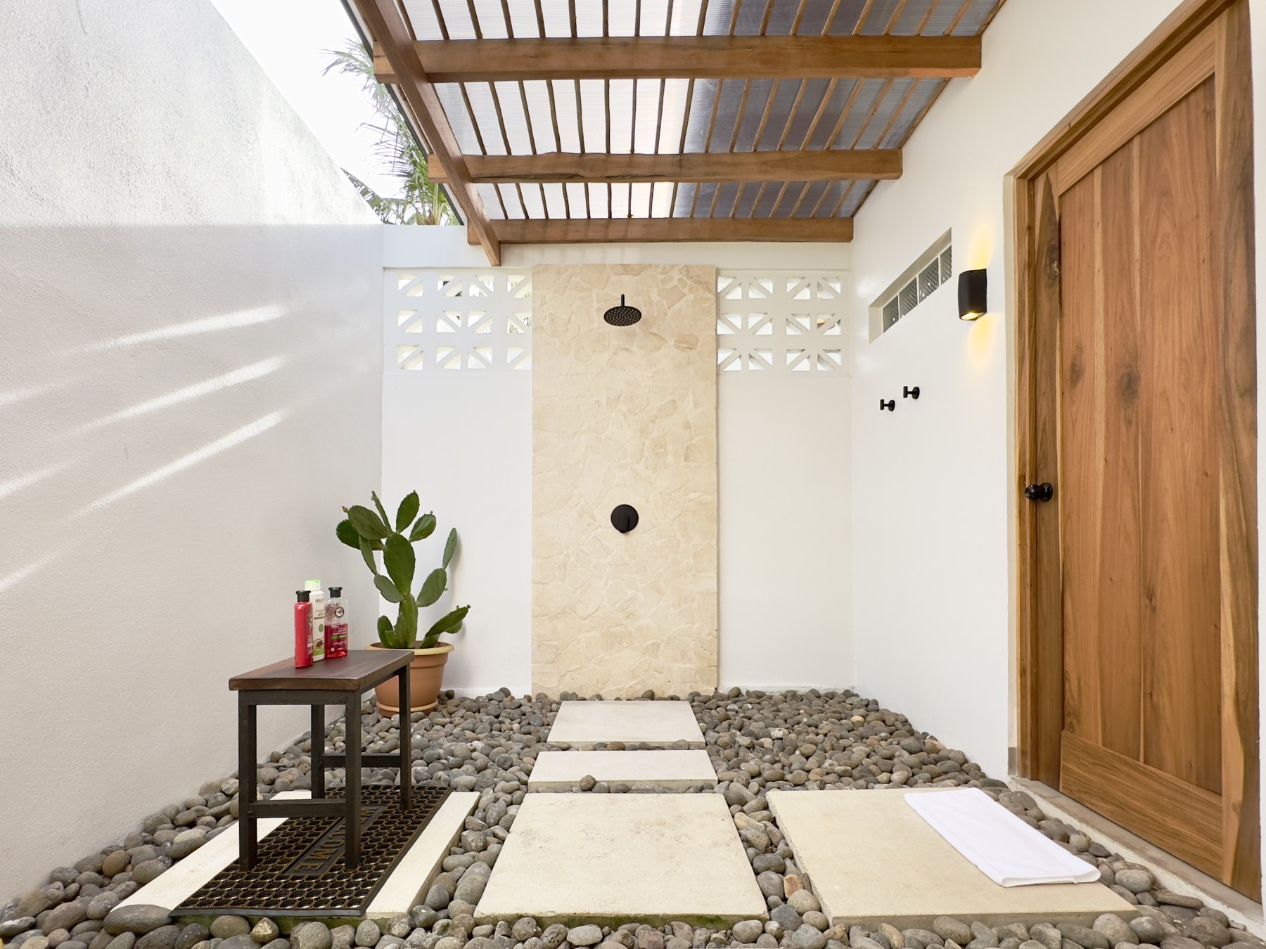 Outdoor shower and courtyard